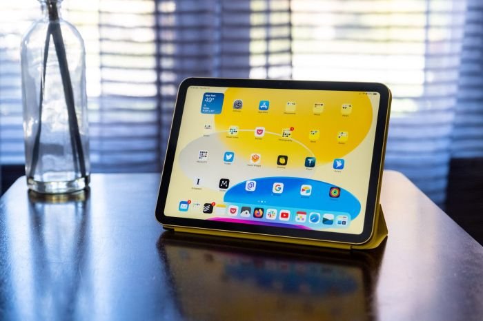 Планшет — это iPad IPad Pro M4 OLED vs Samsung Galaxy Tab S10 Ultra premium showdown